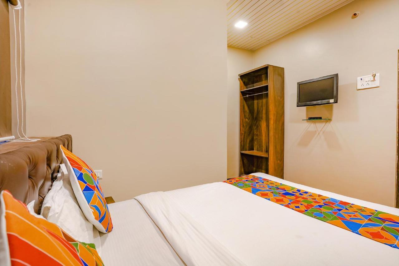 Fabexpress Comfort Stay - Nr Mumbai International Airport Экстерьер фото